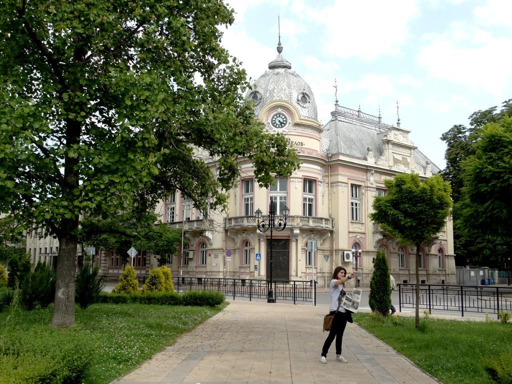 Old Center Apartment Ruse Exterior foto